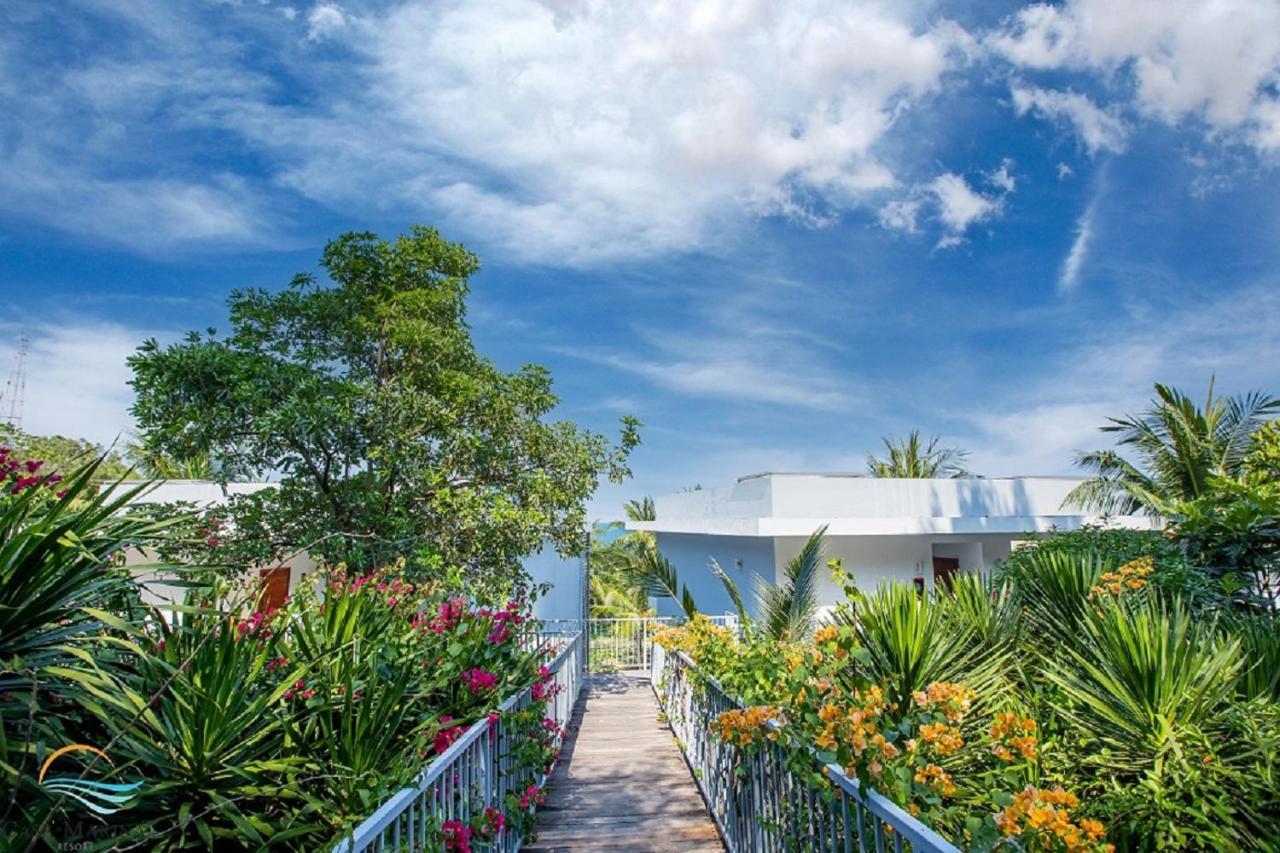 Casa Marina Resort Куинён Экстерьер фото