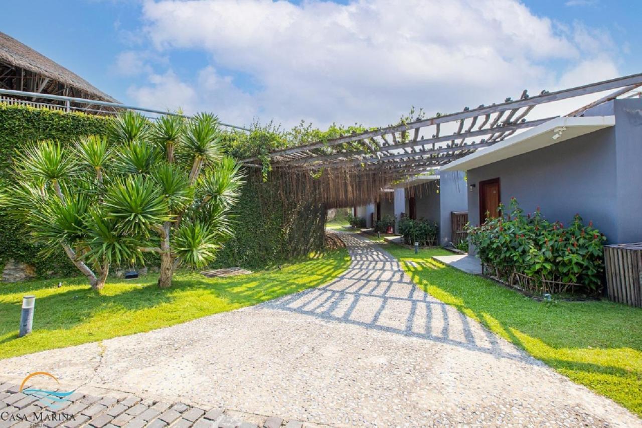Casa Marina Resort Куинён Экстерьер фото