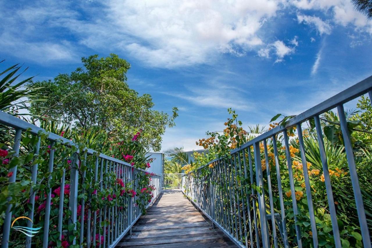 Casa Marina Resort Куинён Экстерьер фото