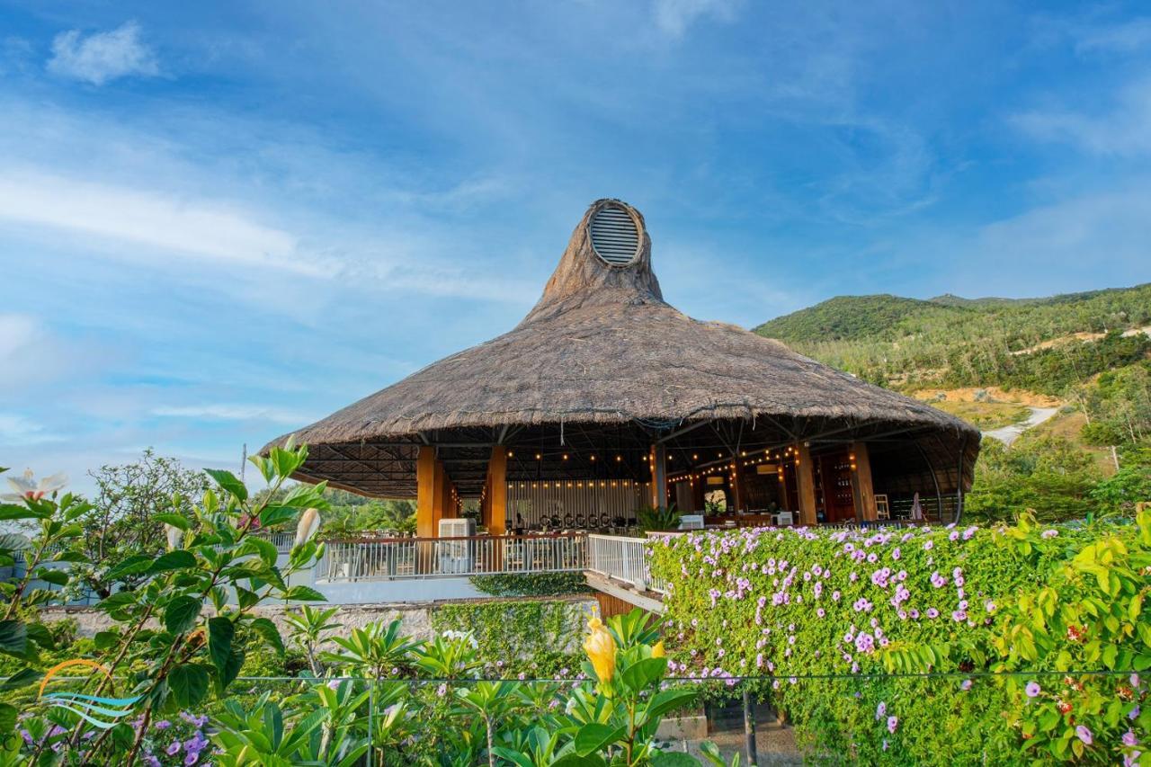 Casa Marina Resort Куинён Экстерьер фото